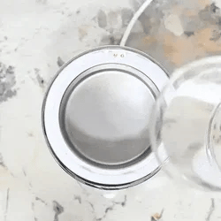 1. PureWaver Pro mit Wasser füllen